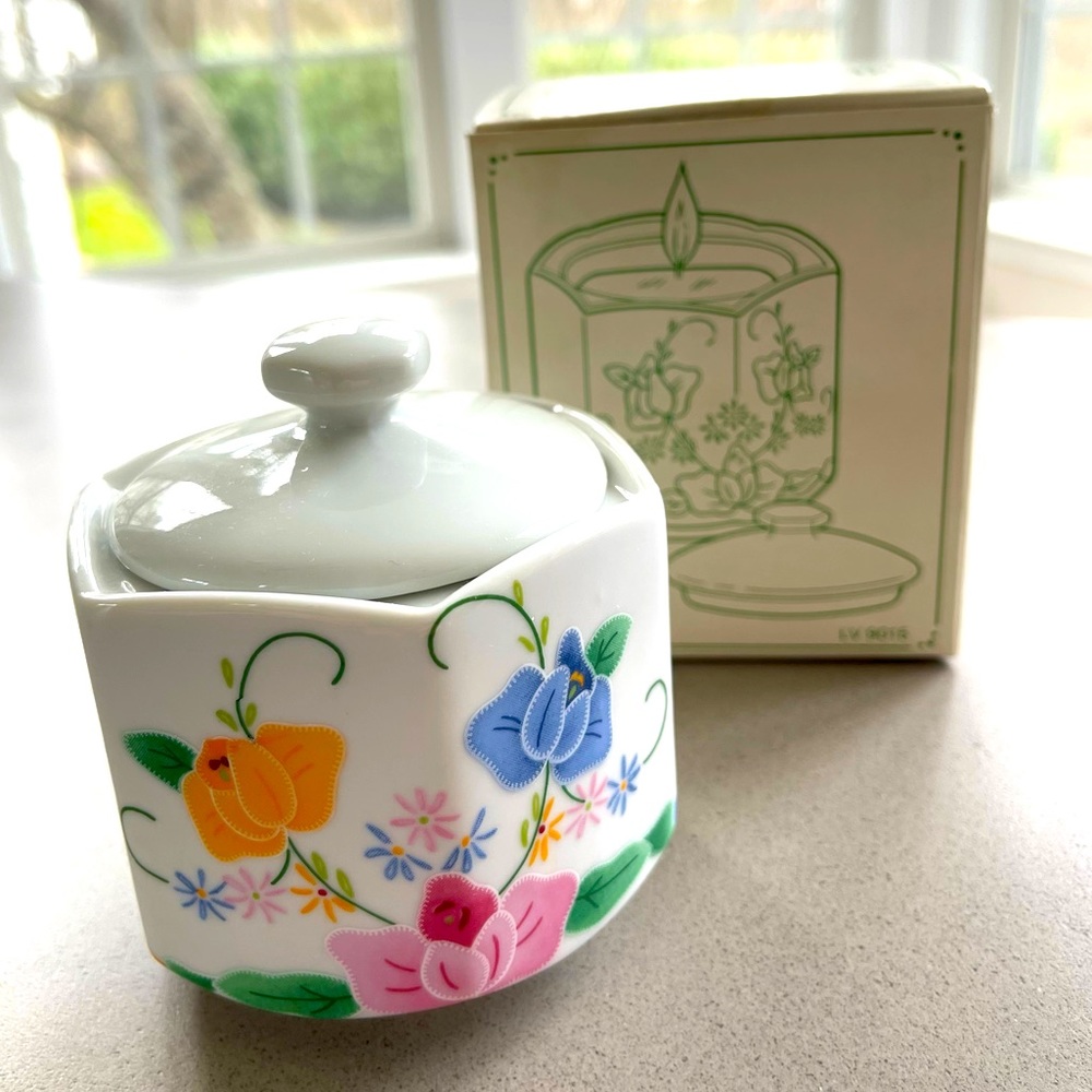 Vintage Lillian Vernon Ceramic Candle